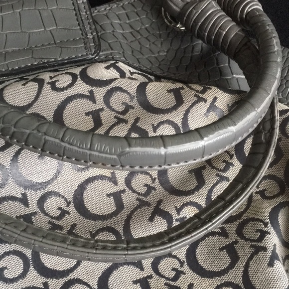 Guess Los Angeles Large Gray Shoulder Bag - Picture 10 of 16